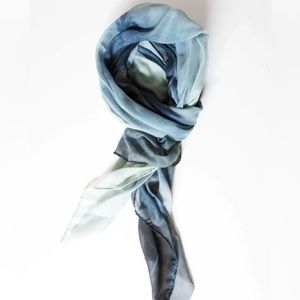 Beautiful Infocus Scarf